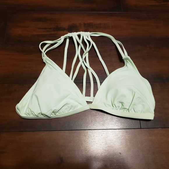 Lot of 3 Bikini Tops - Picture 2 of 4